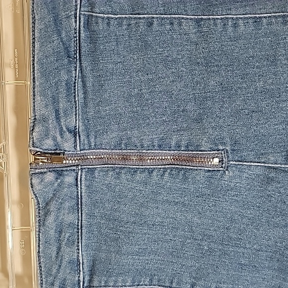 Denim Blvd Los Angeles High Rise Stretch Flare Leg Jeans Size L 29 Waist - Picture 3 of 9